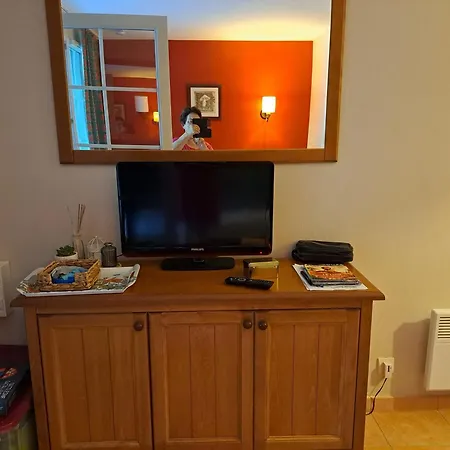 Cosy à Monflanquin, 31 M² Avec Piscine *
